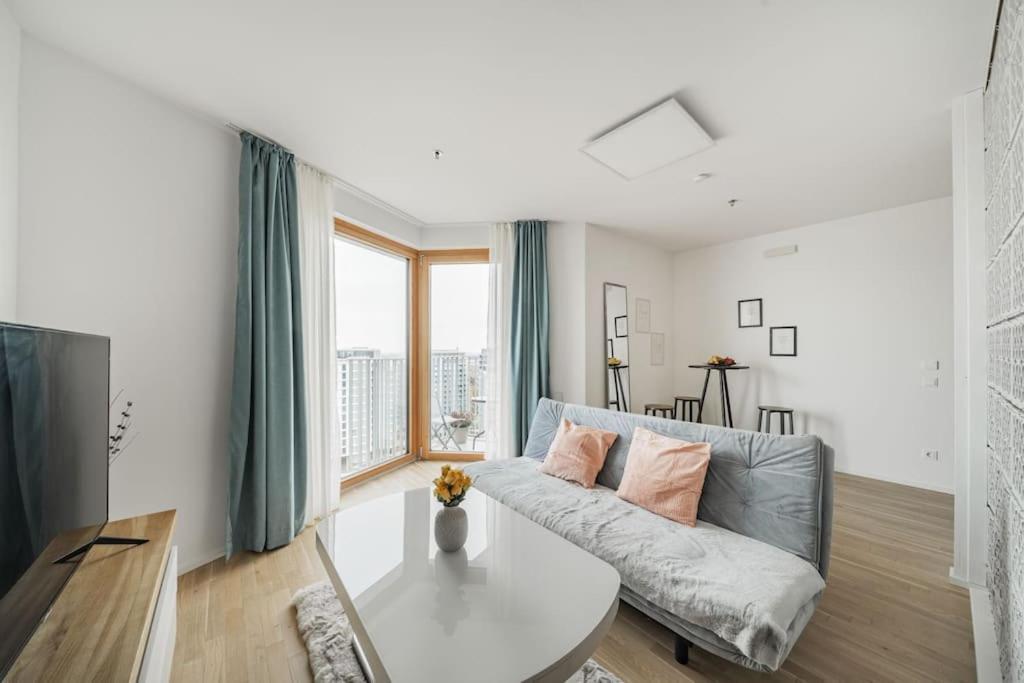 City Sky Studio Mit Balkon Viena Exterior foto
