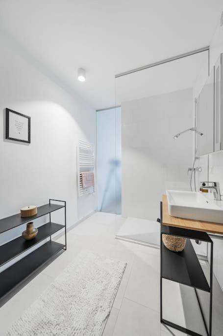 City Sky Studio Mit Balkon Viena Exterior foto