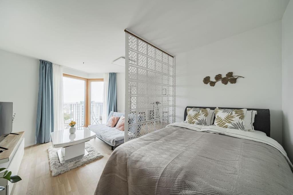 City Sky Studio Mit Balkon Viena Exterior foto